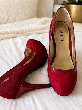 GUESS Red Suede & Patent Trim High Heel Pumps